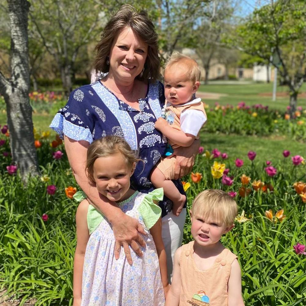 Meet your Posher, Angie